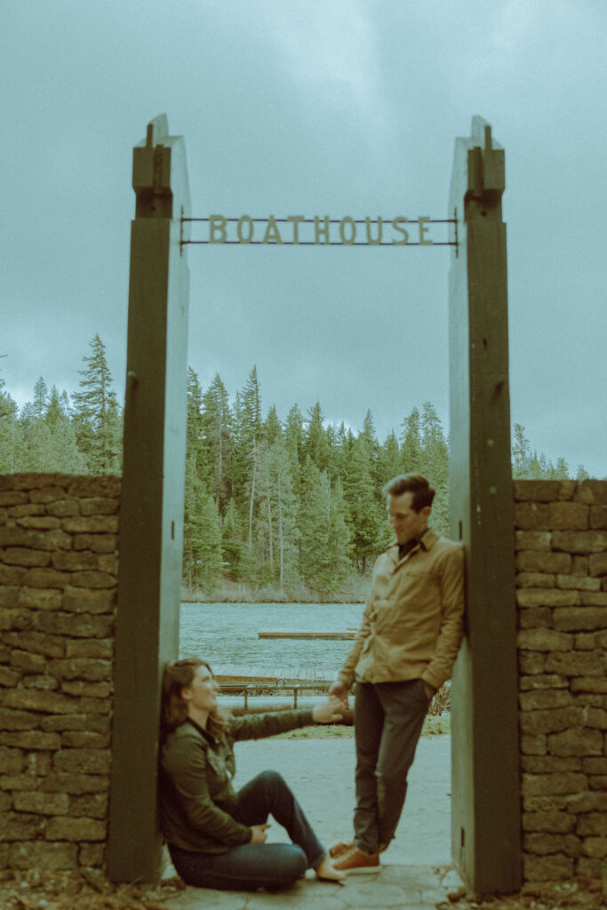 creative engagement photoshoot after proposal at suttle lake in Oregon 