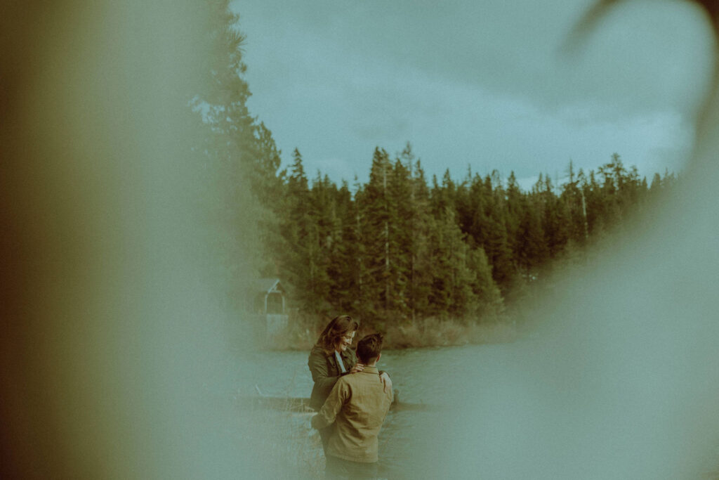 creative engagement photoshoot after proposal at suttle lake in Oregon 
