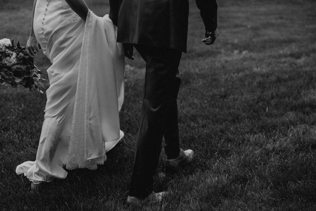 black and white photo of bride and groom at bend oregon wedding