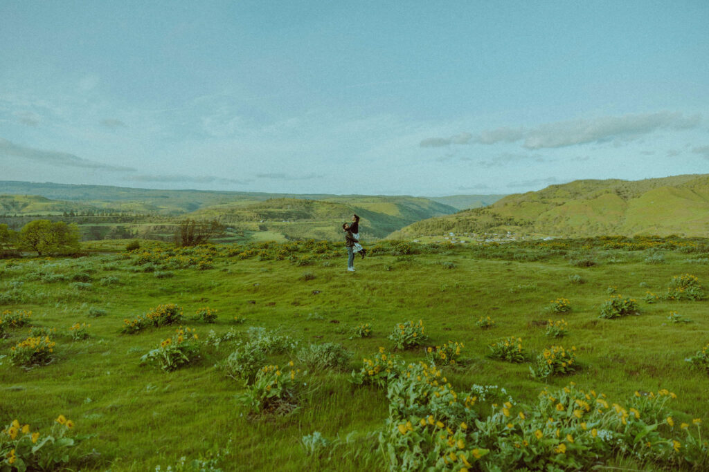 engaged couple at their oregon engagement session on the gorge