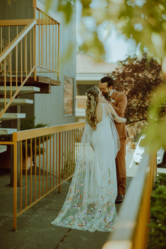 brides eclectic wedding veil full of embroidered flowers