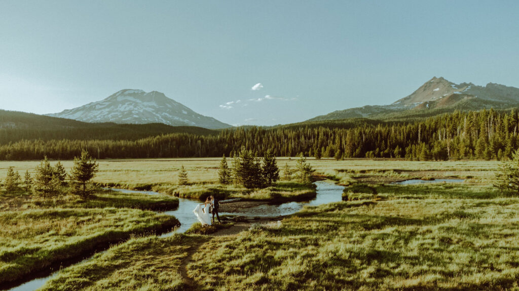 drone photo of bride and groom eloping at sparks lake oregon 