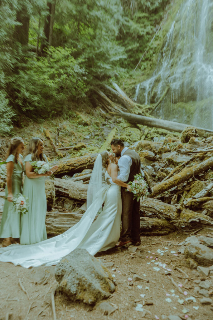 proxy falls elopement ceremony in bend oregon