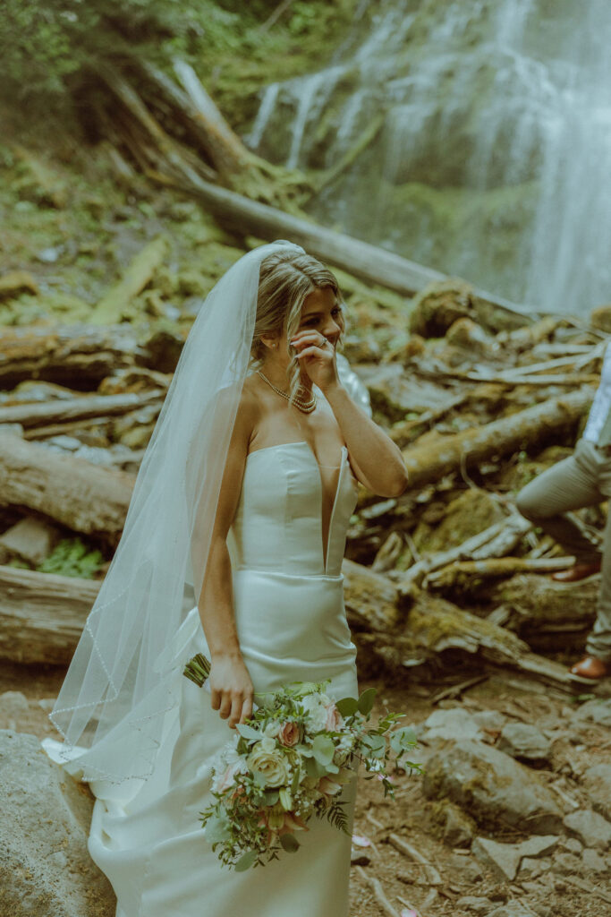 proxy falls elopement ceremony in bend oregon