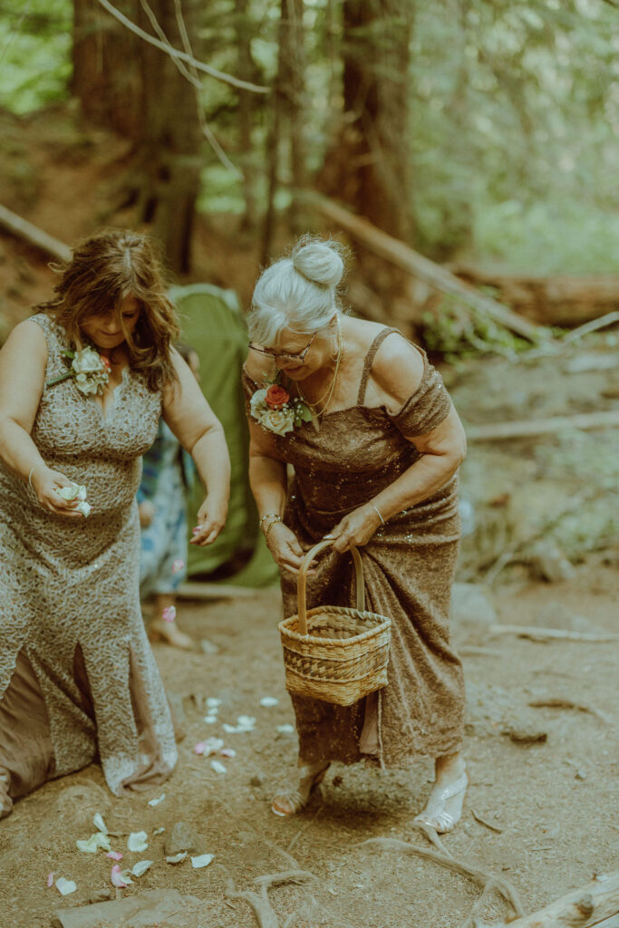 proxy falls elopement ceremony in bend oregon