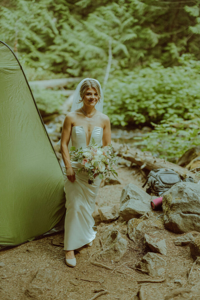 proxy falls elopement ceremony in bend oregon