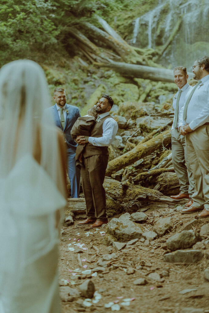 proxy falls elopement ceremony in bend oregon